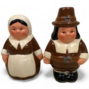 PUBLIX PILGRIM PAIR ENCORE EDITION SALT & PEPPER SHAKER CERAMIC THANKSGIVING